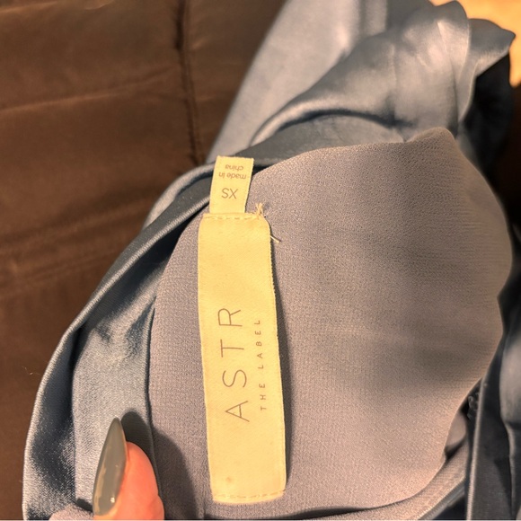 ASTR the Label Long-Sleeve Blue Cocktail Dress - Picture 4 of 6